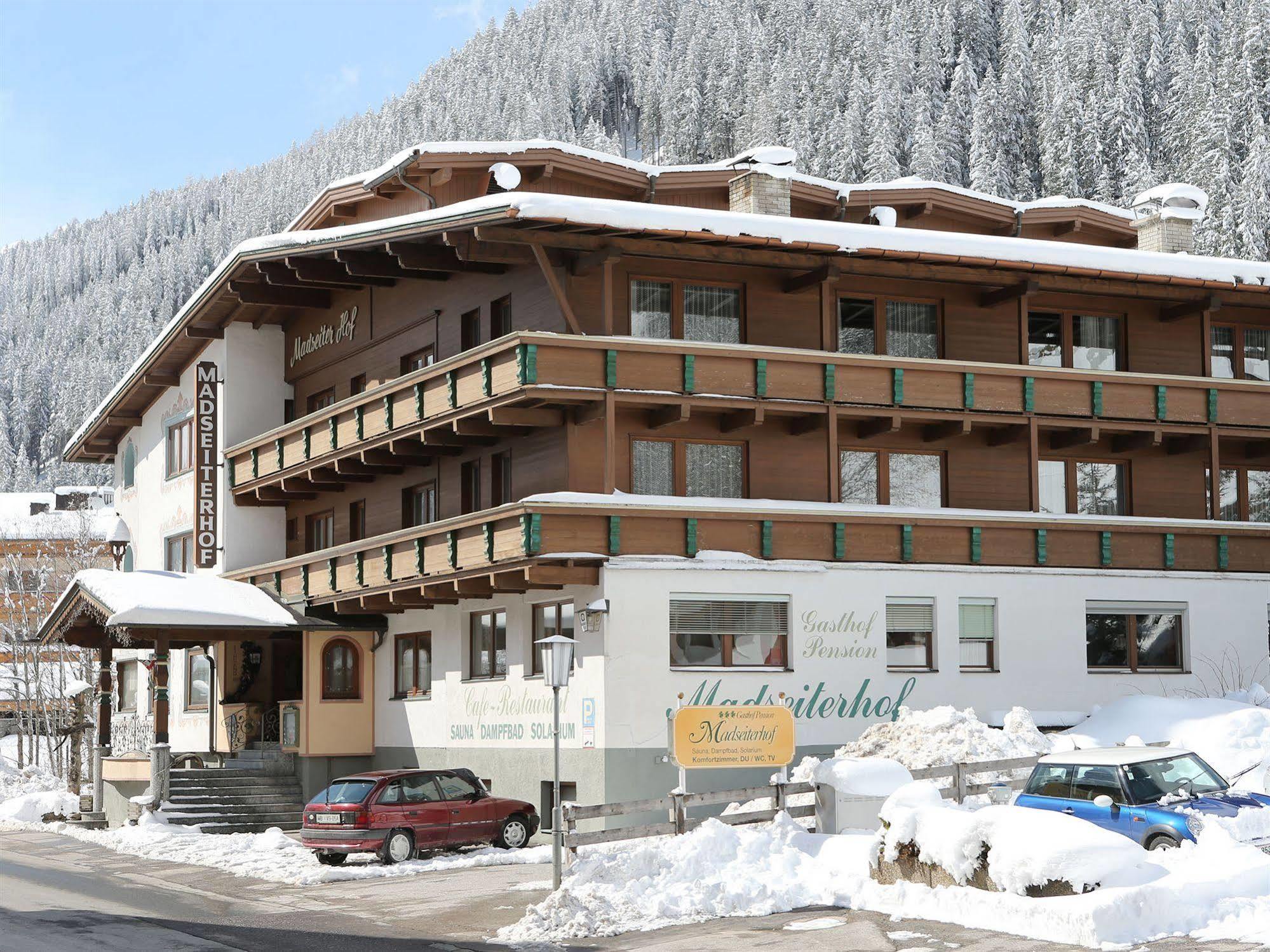 Gasthof Pension Madseiterhof Тукс Екстер'єр фото